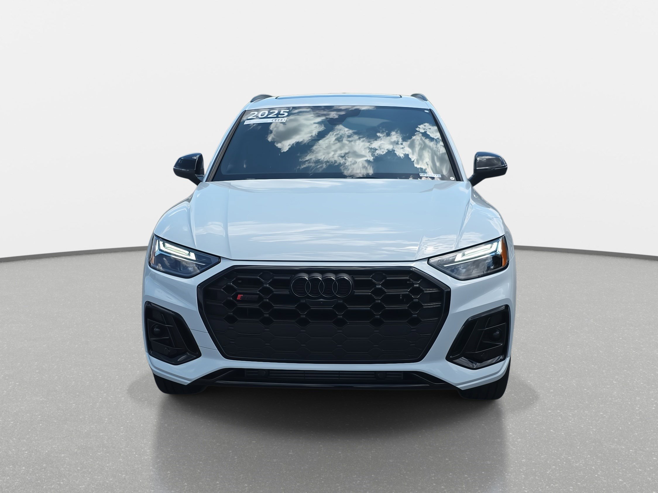 2025 Audi SQ5 Premium Plus photo 2