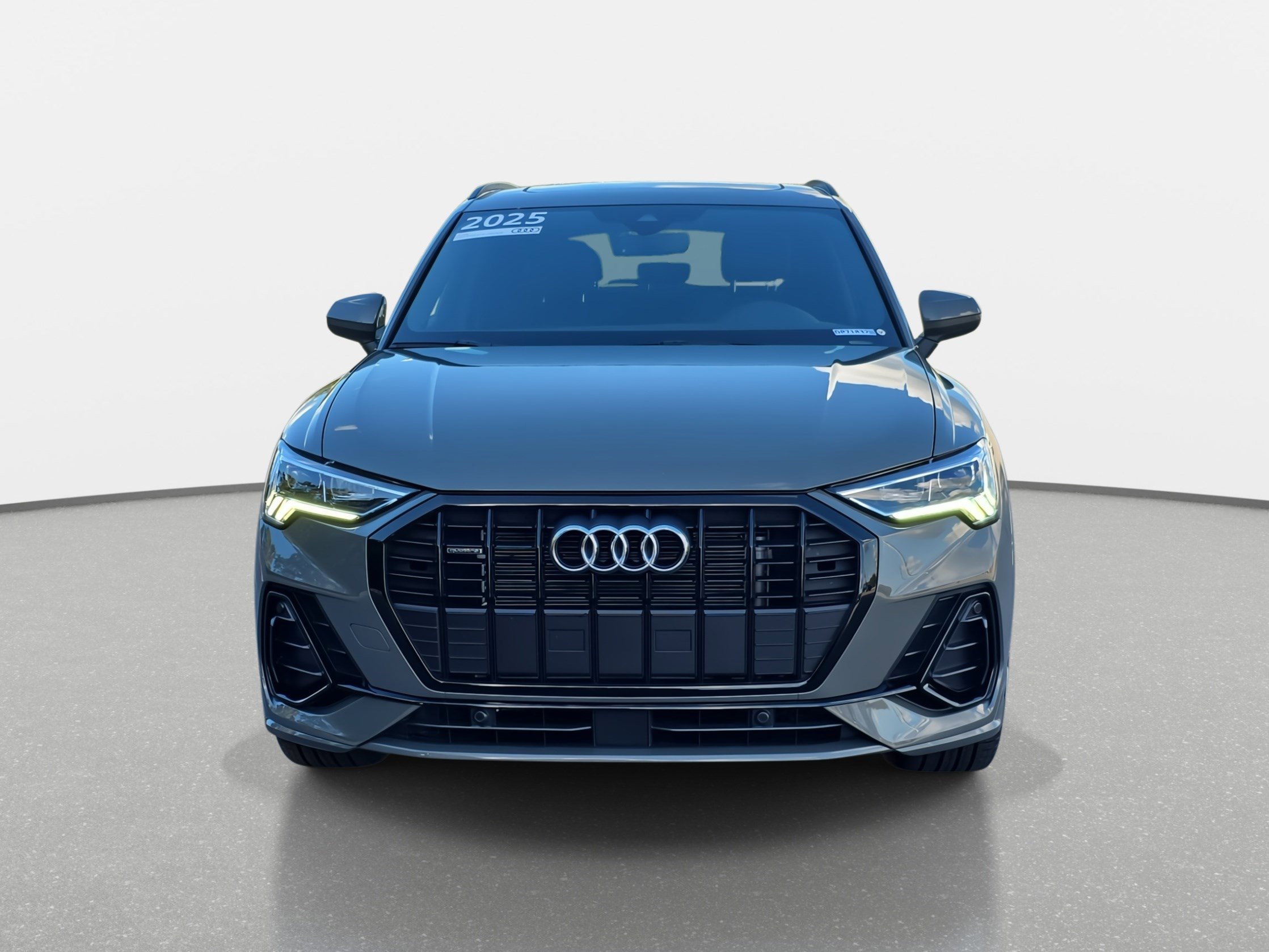 2025 Audi Q3 S line Premium photo 2