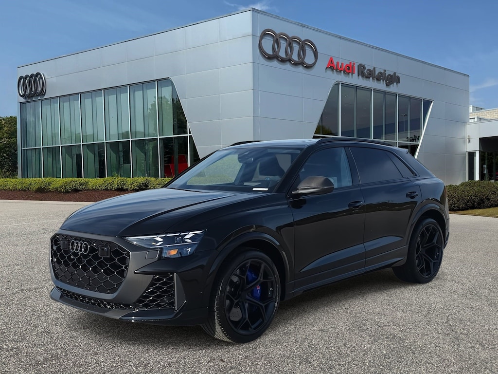 New 2026 Audi RS Q8 4.0T performance SUV