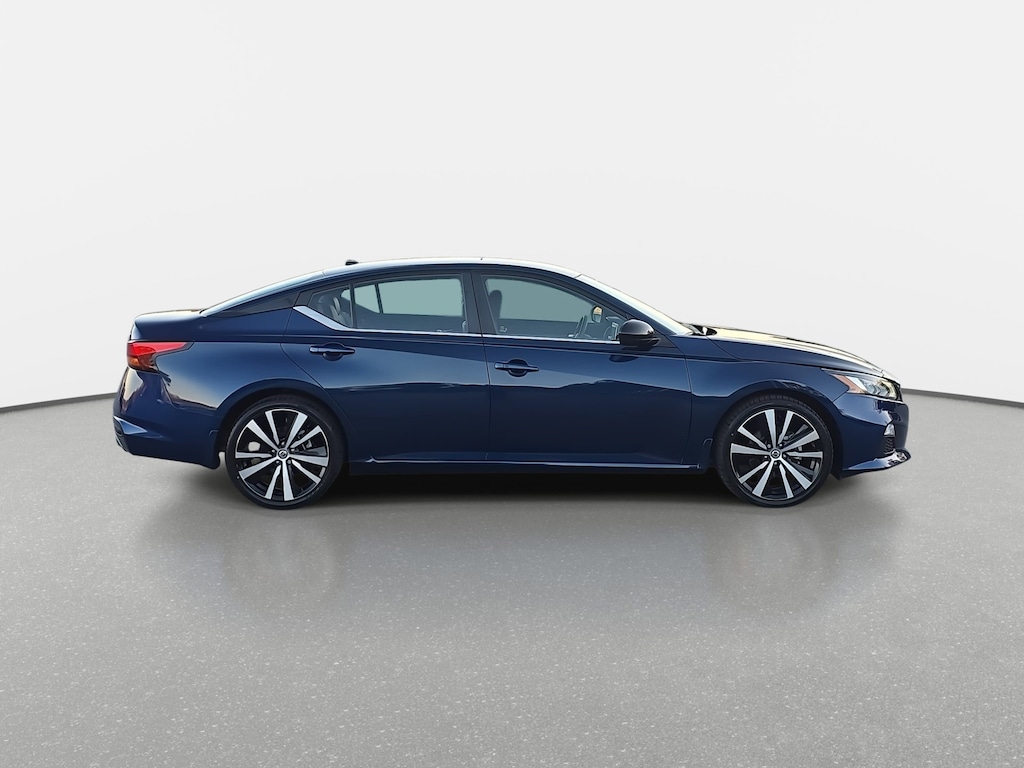 Used 2022 Nissan Altima 2.5 SR Sedan