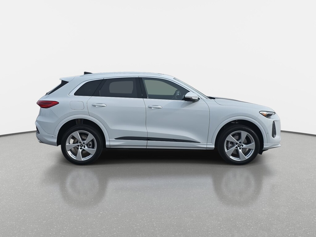 New 2025 Audi Q5 2.0T Premium SUV