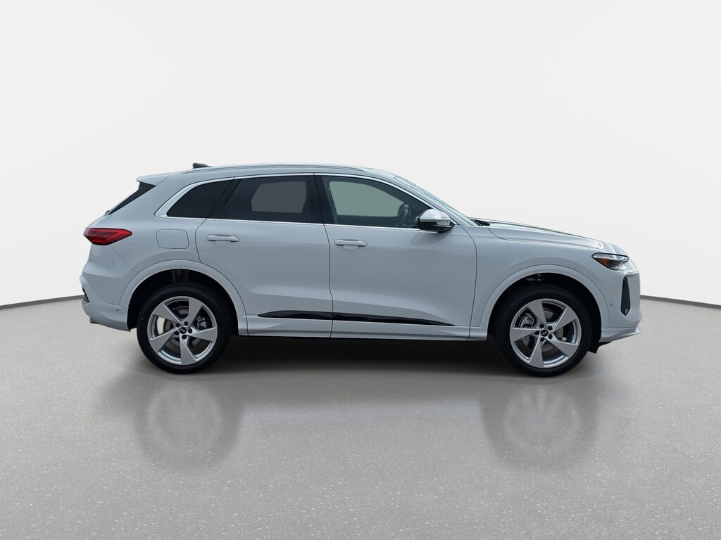 New 2025 Audi Q5 2.0T Premium SUV