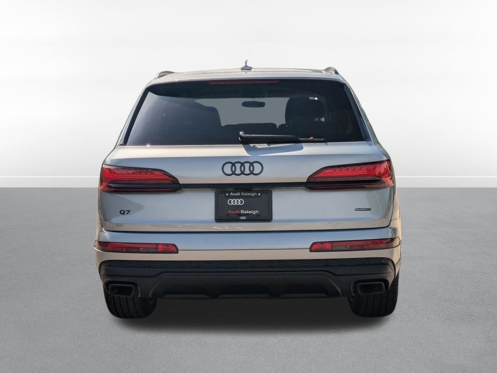 2025 Audi Q7 55 Premium Plus photo 4