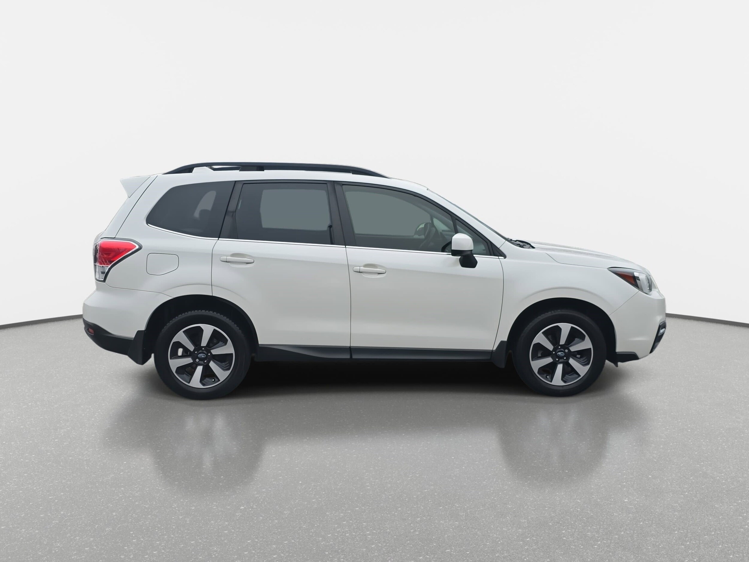 2018 Subaru Forester Limited photo 3