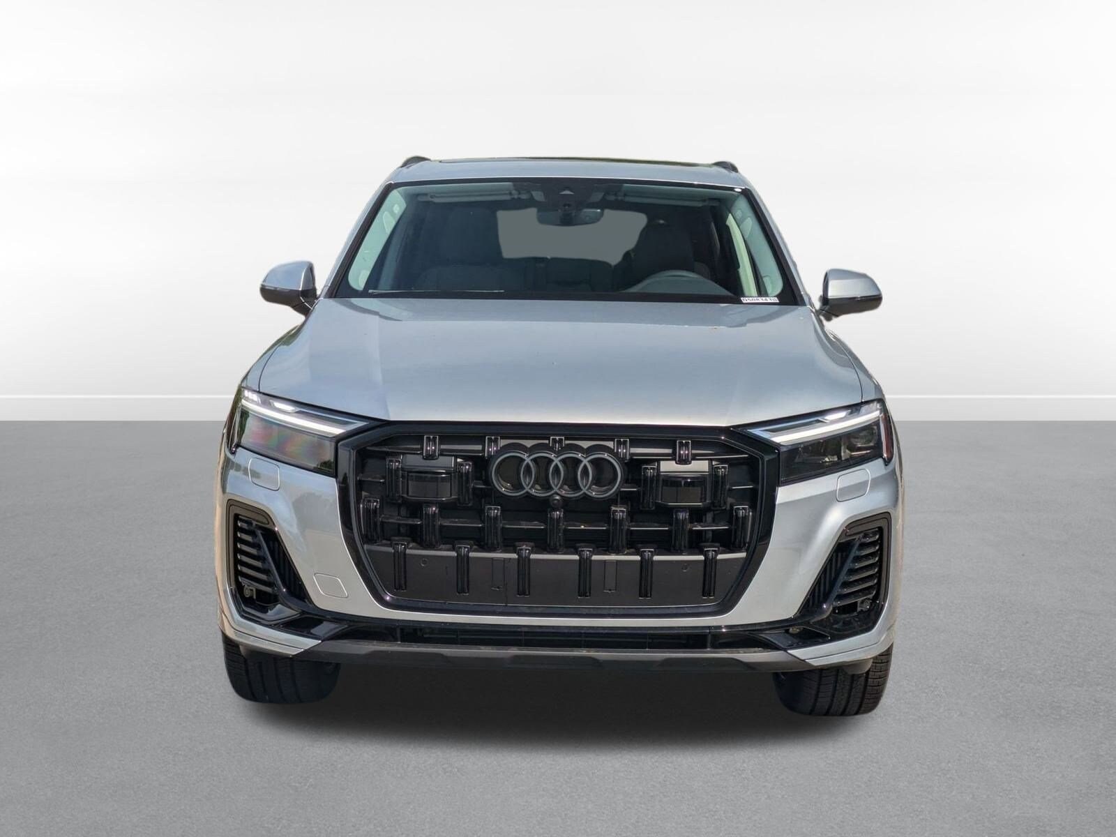 2025 Audi Q7 55 Premium Plus photo 2