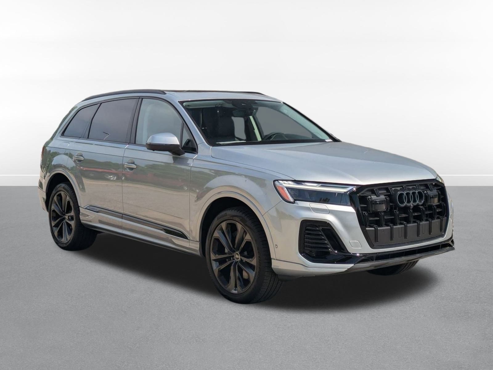 2025 Audi Q7 55 Premium Plus photo 3