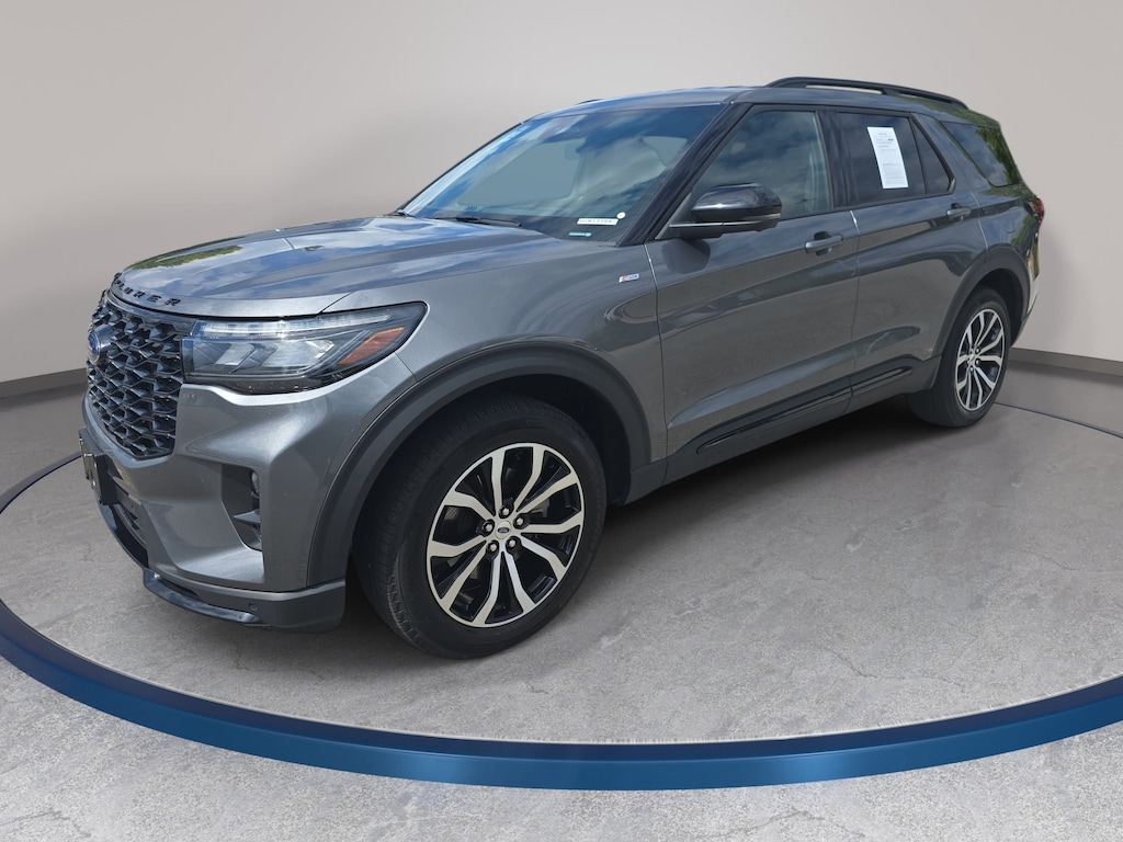 Used 2025 Ford Explorer ST-Line SUV
