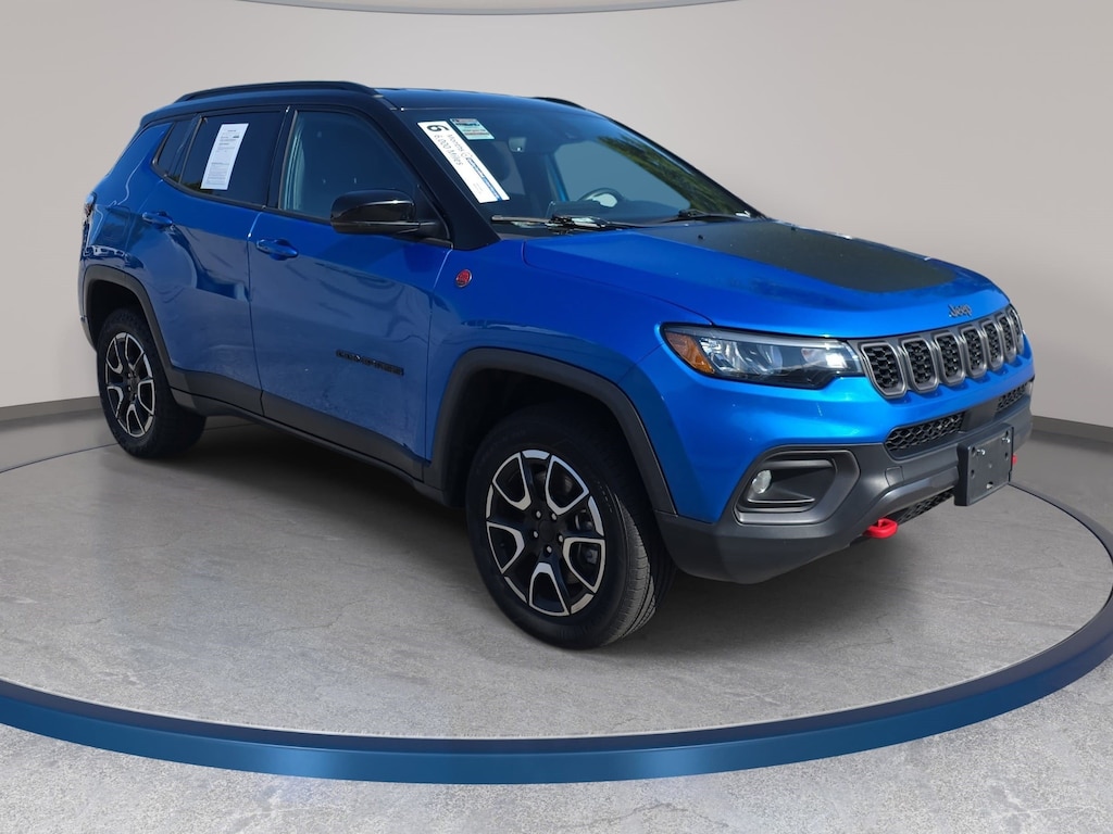 Used 2024 Jeep Compass Trailhawk SUV
