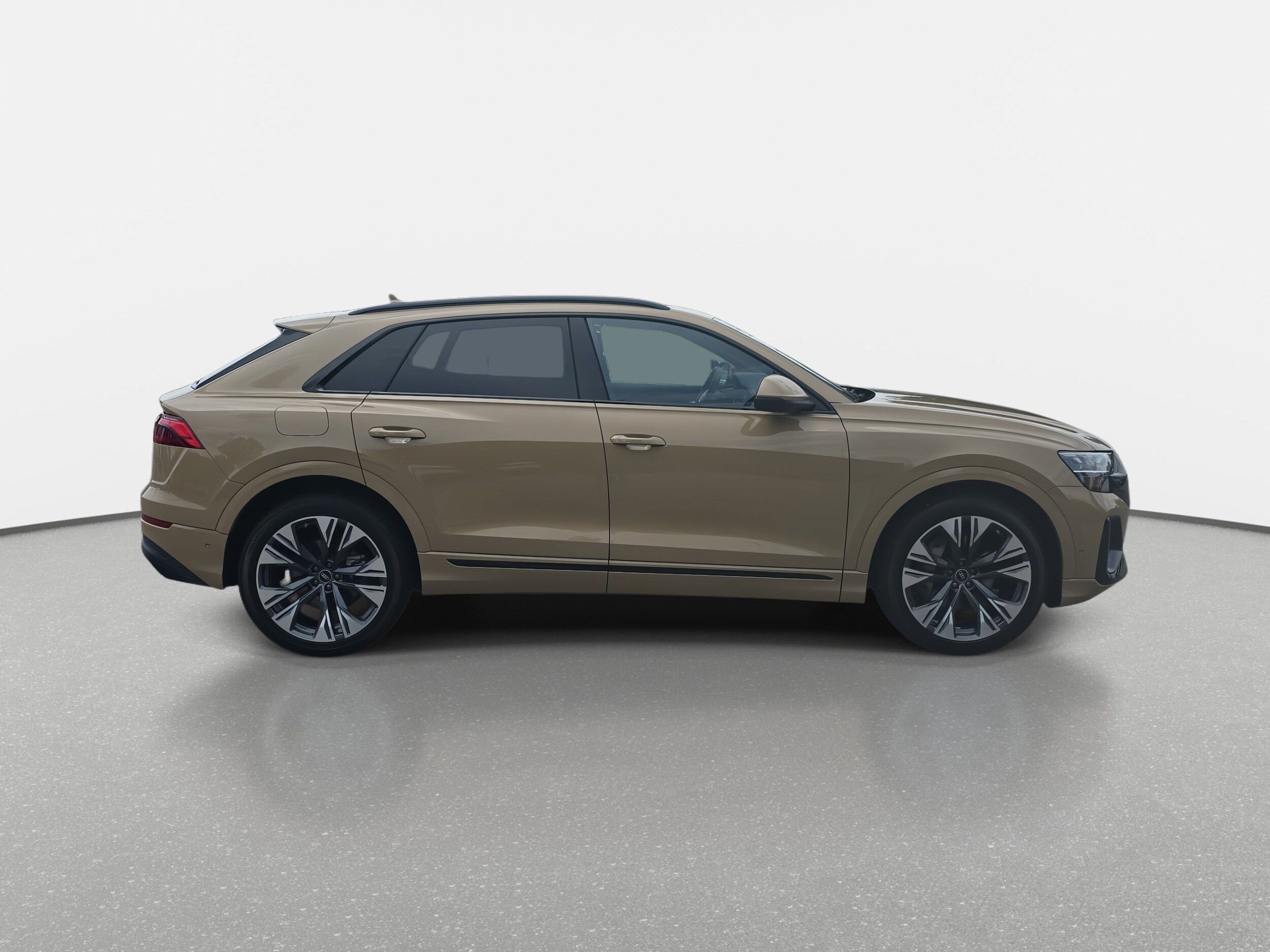 2025 Audi Q8 Prestige photo 4
