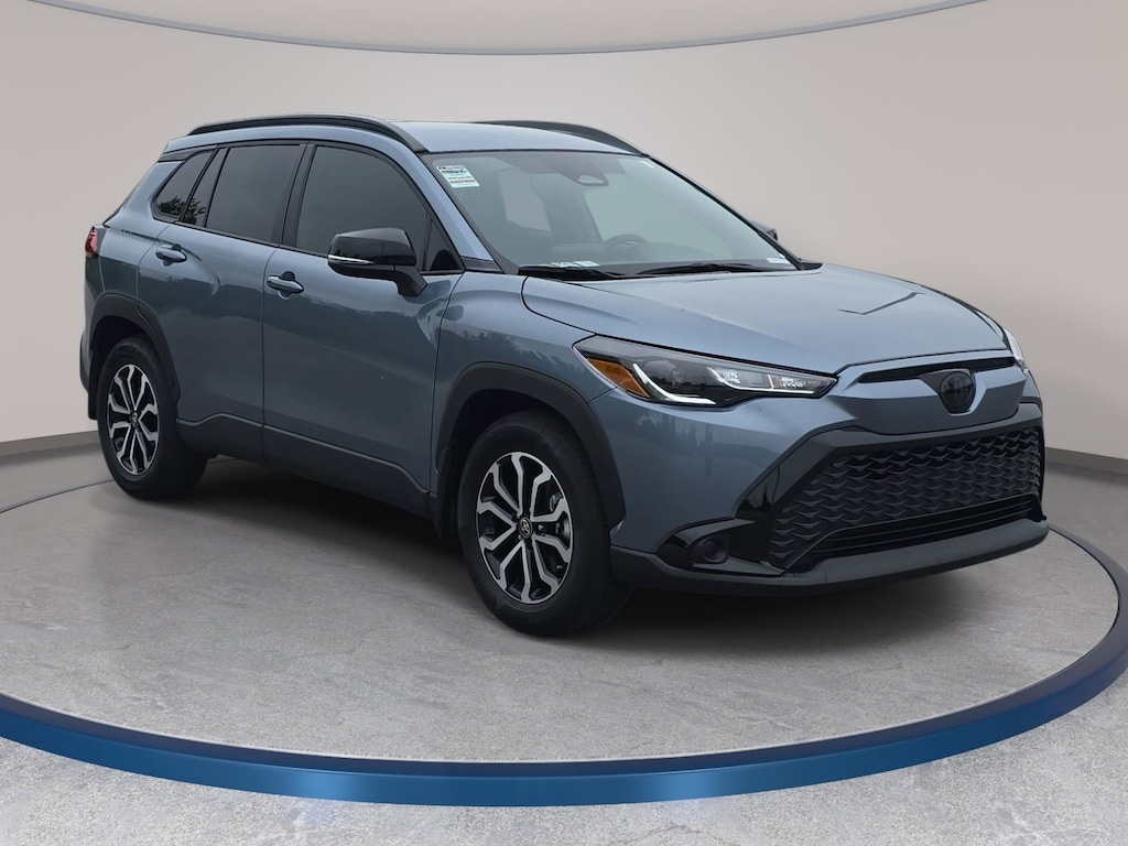 Used 2025 Toyota Corolla Cross Hybrid Hybrid SE SUV