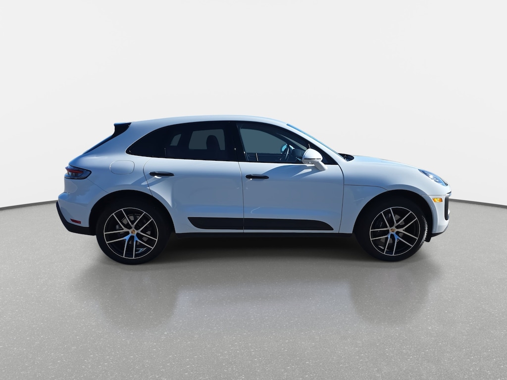 Used 2022 Porsche Macan SUV