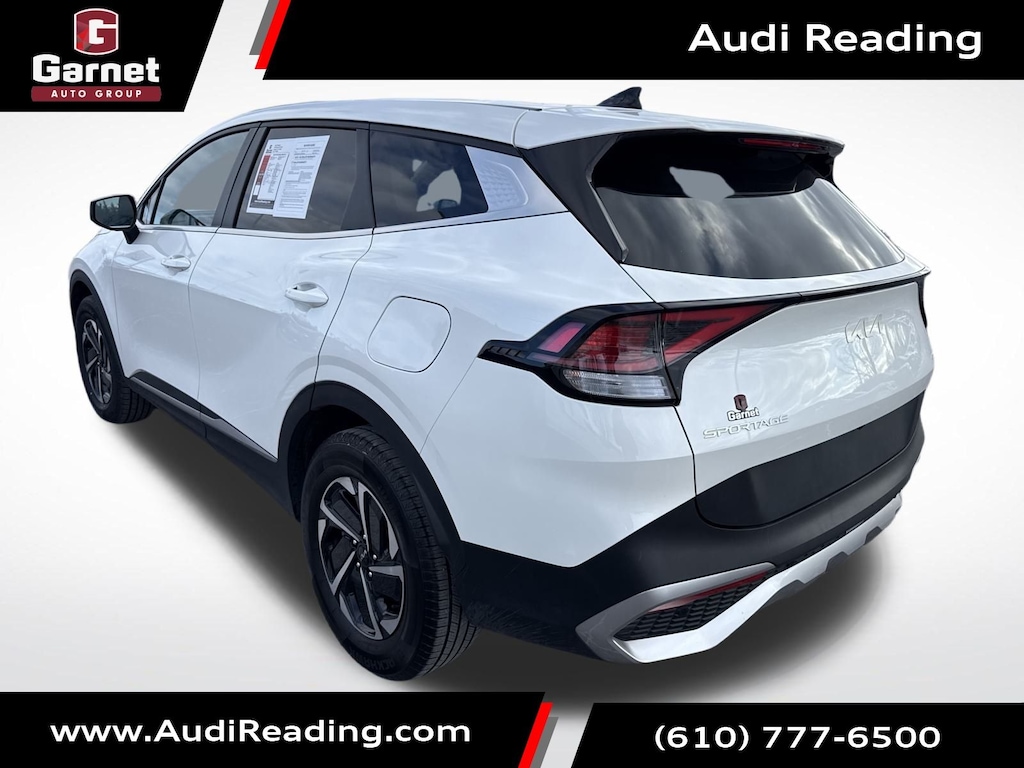 Used 2023 Kia Sportage Hybrid LX SUV