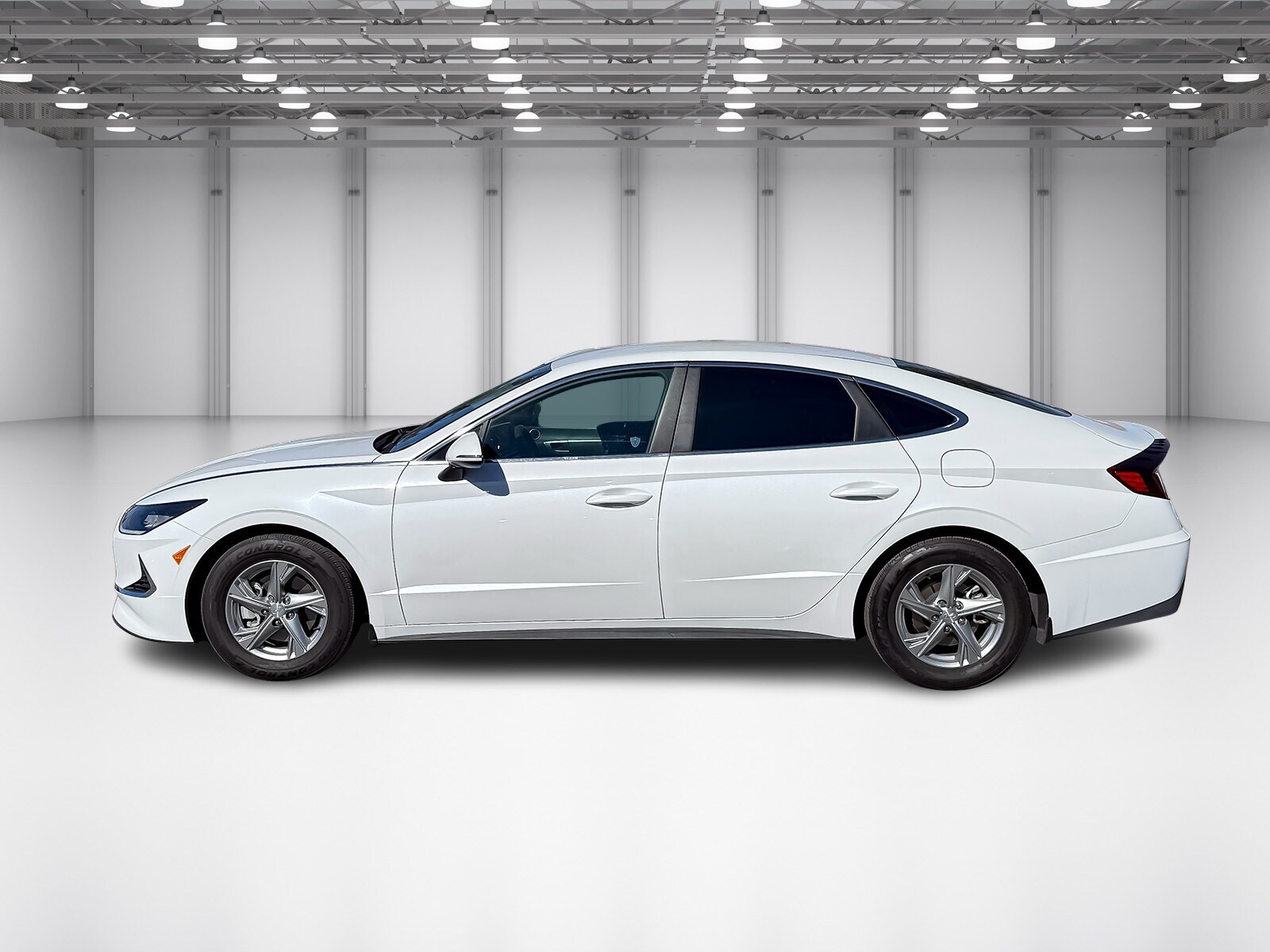 2022 Hyundai Sonata SE photo 2