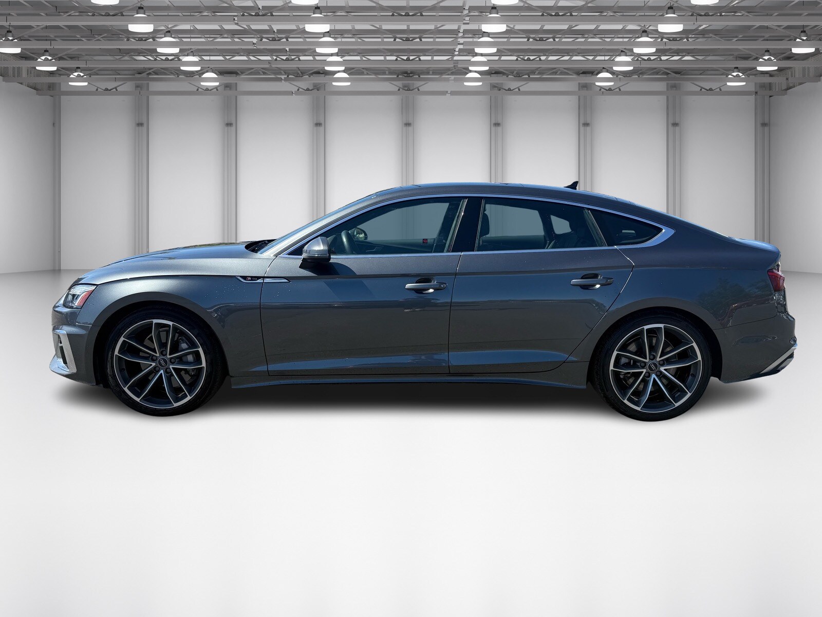 2024 Audi A5 45 S line Premium Plus Quattro photo 2