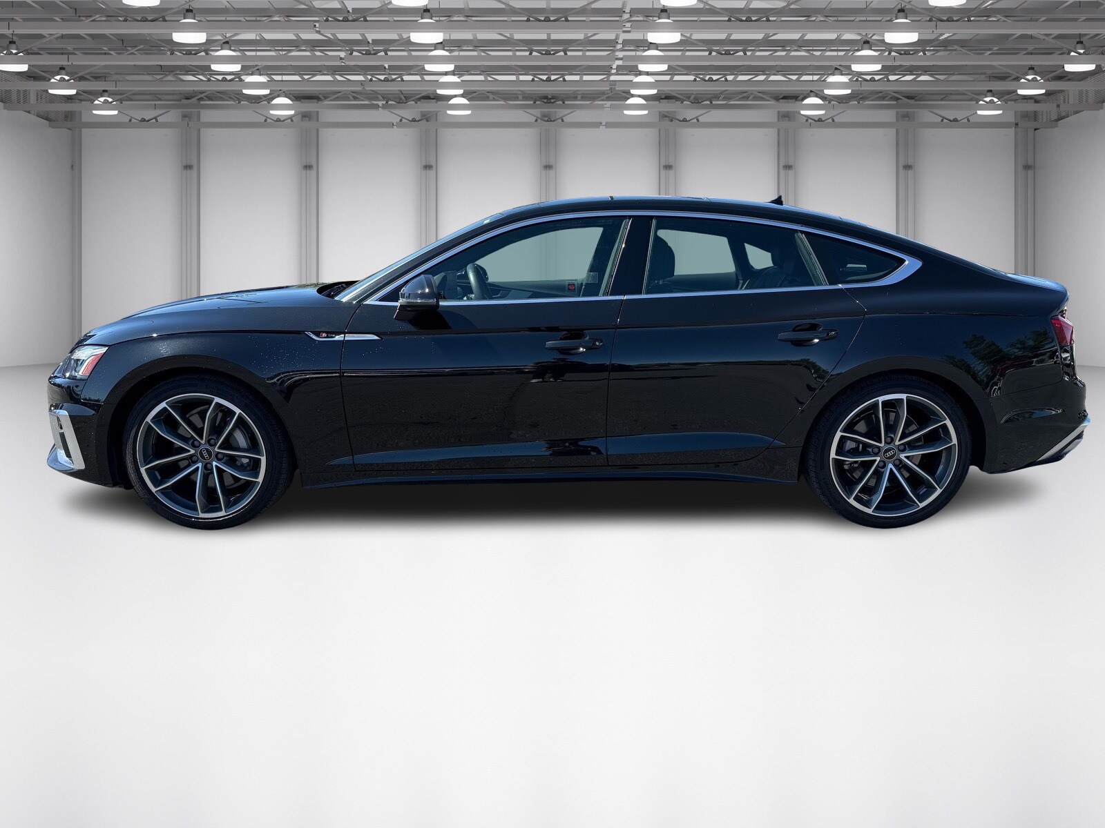 2024 Audi A5 45 S line Premium Plus Quattro photo 2