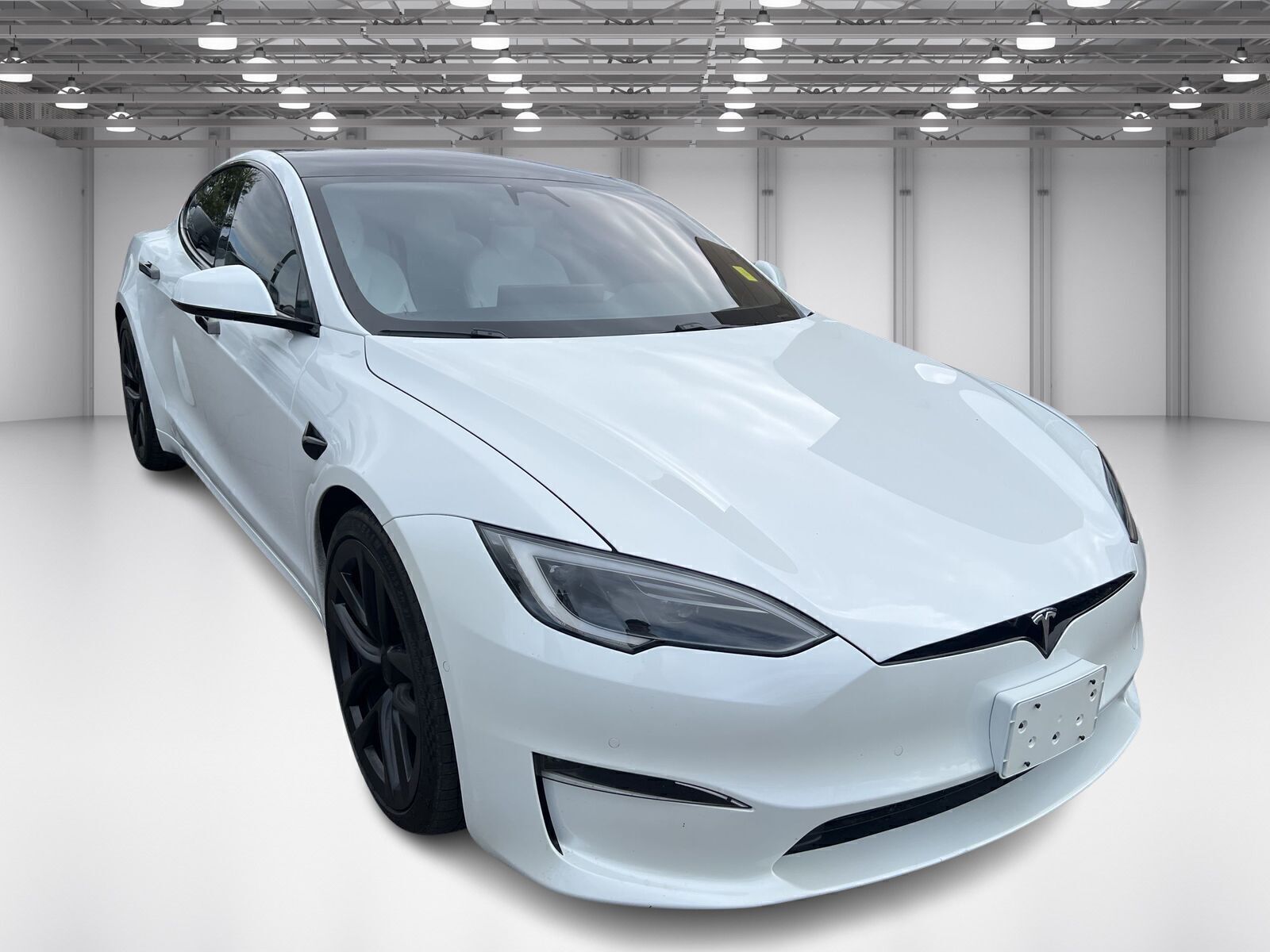 2023 Tesla Model S Plaid photo 3