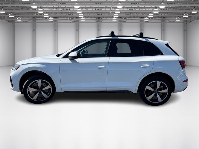 2023 Audi Q5 45 S line Premium photo 2