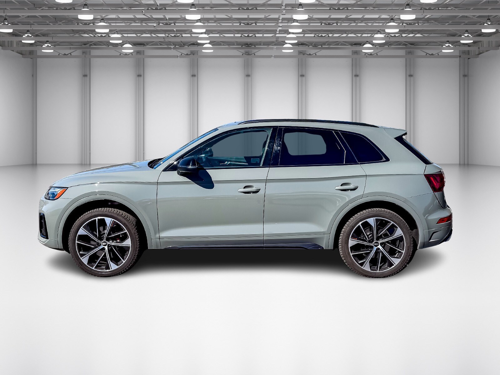 2021 Audi SQ5 Premium Plus photo 2