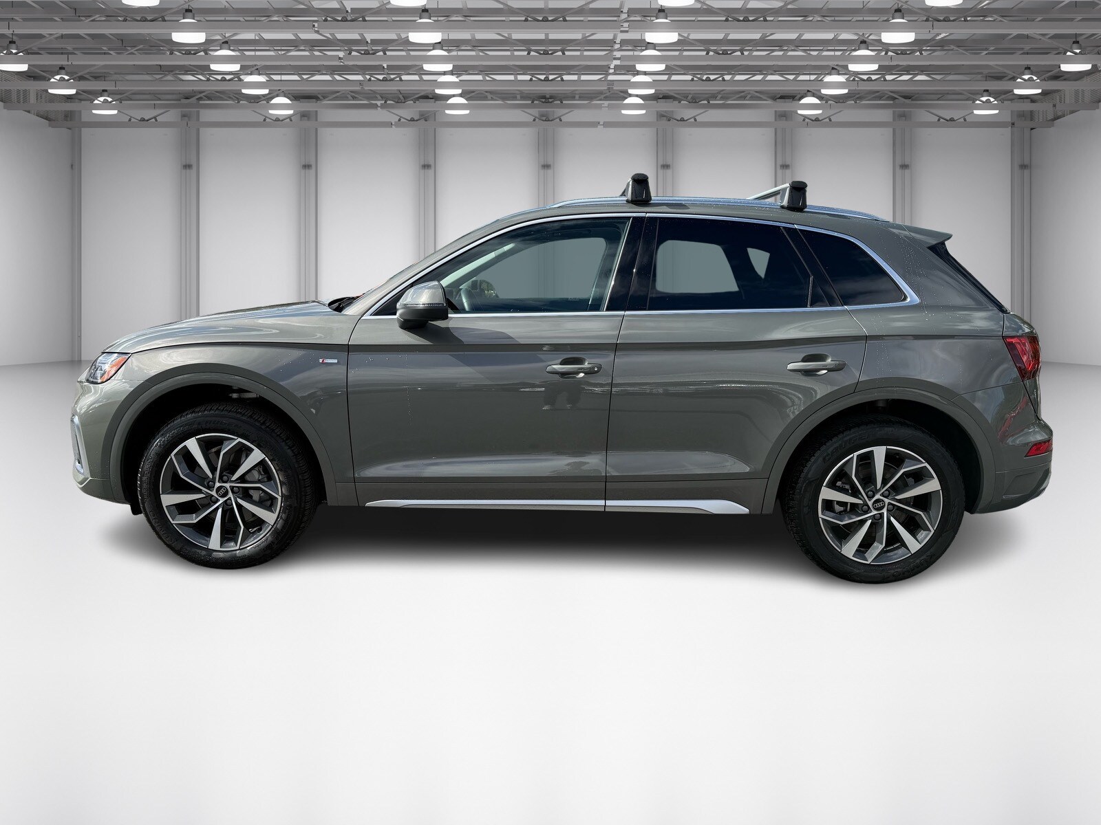 2025 Audi Q5 45 S line Premium photo 2