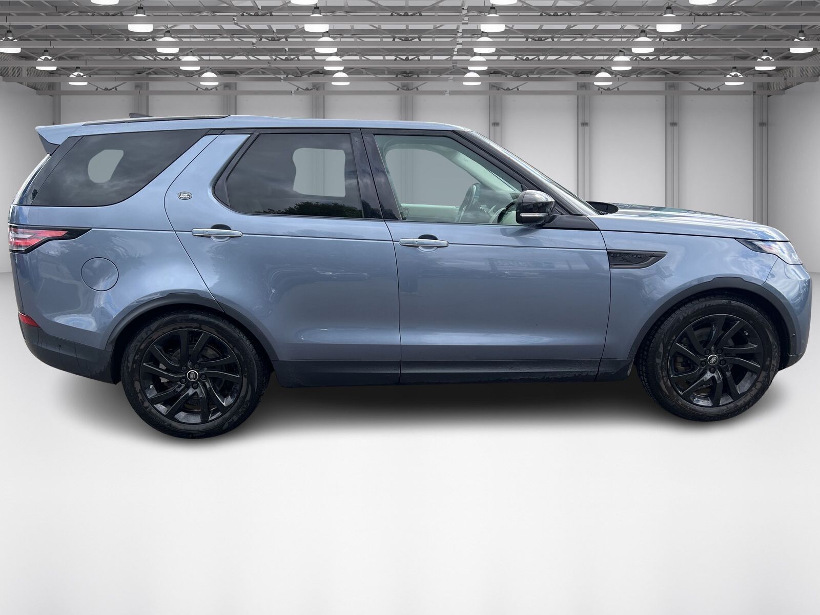 2020 Land Rover Discovery HSE Luxury photo 4