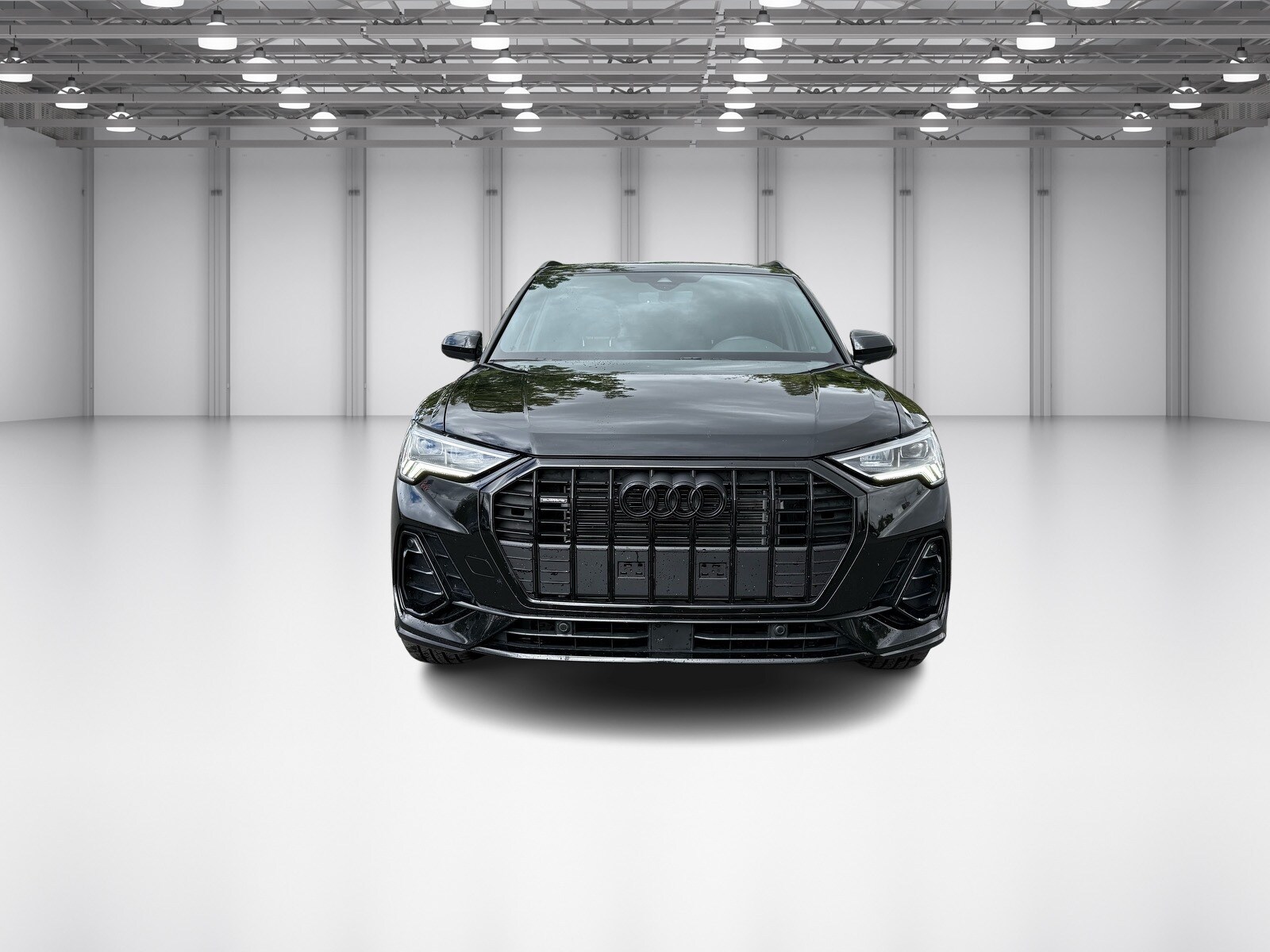 2025 Audi Q3 45 TFSI S line Premium photo 4