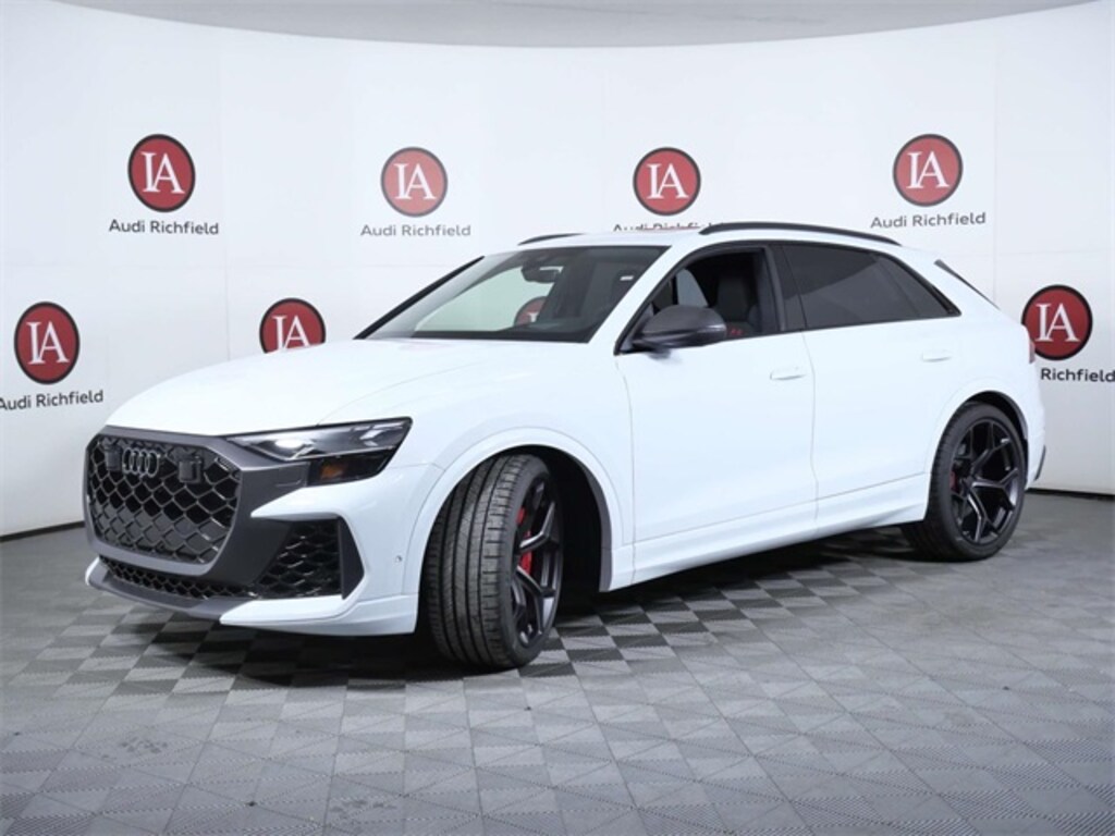 New 2026 Audi RS Q8 4.0T performance SUV