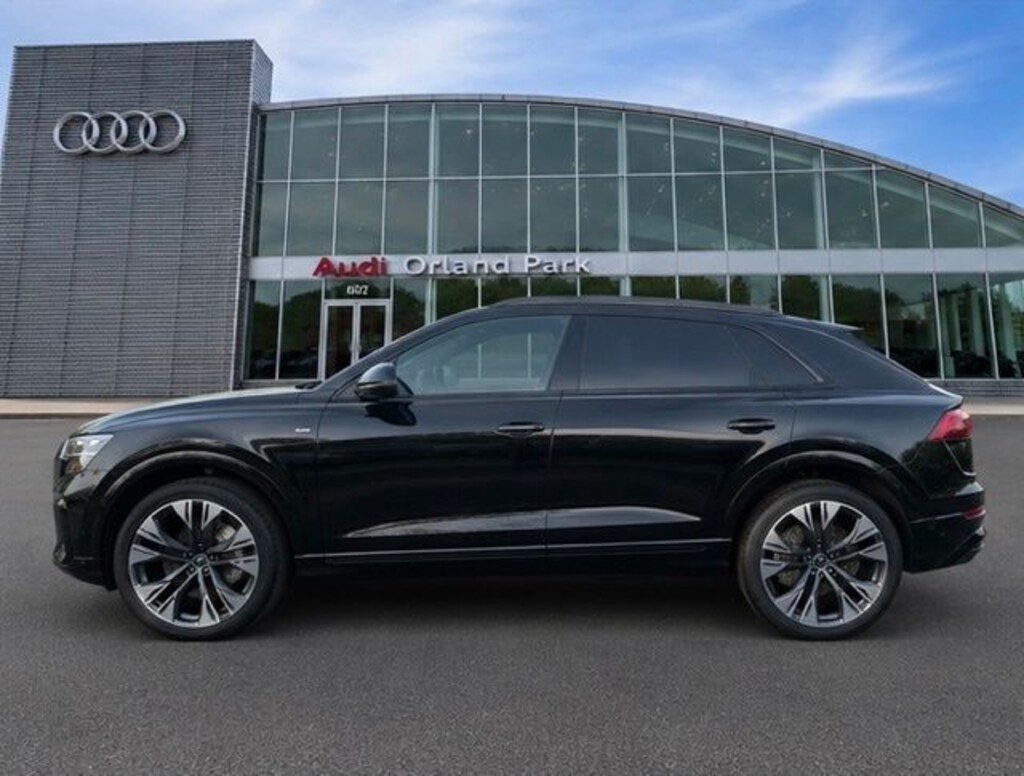 New 2026 Audi Q8 SUV
