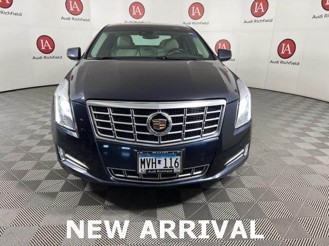 Used 2014 Cadillac XTS Luxury Collection with VIN 2G61N5S35E9151636 for sale in Richfield, Minnesota