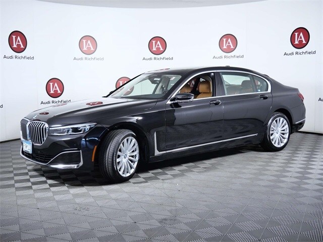 2021 Bmw 740i xDrive photo 3