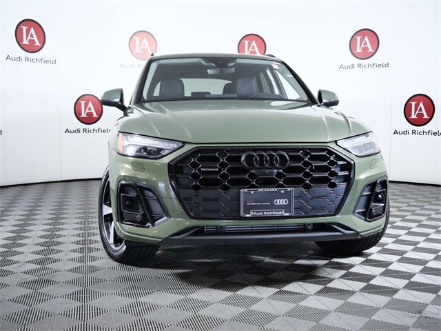 2023 Audi Q5 45 S line Prestige photo 2