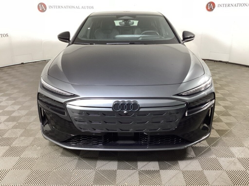 New 2025 Audi S6 Sportback e-tron Prestige Sedan