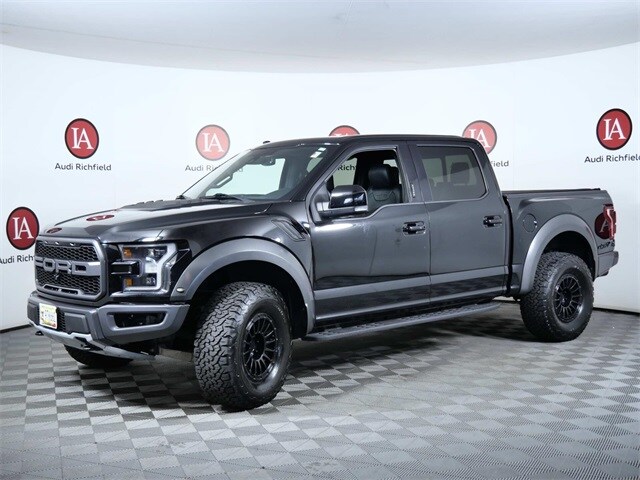 2018 Ford F-150 Raptor photo 2