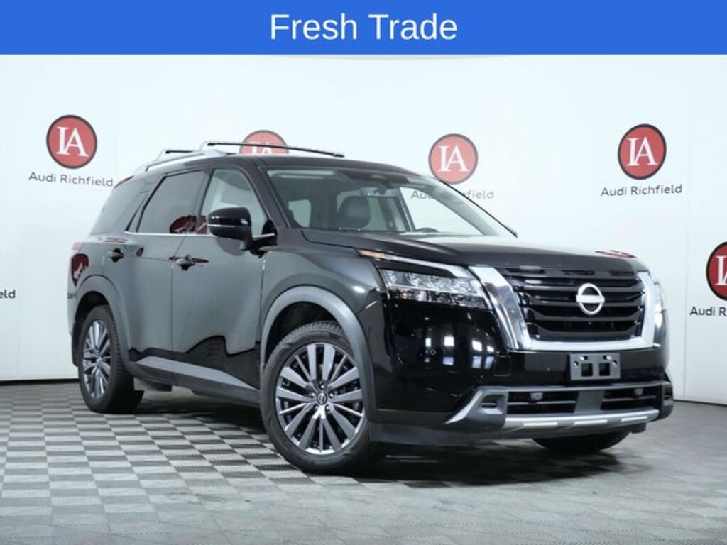 Used 2024 Nissan Pathfinder SL SUV