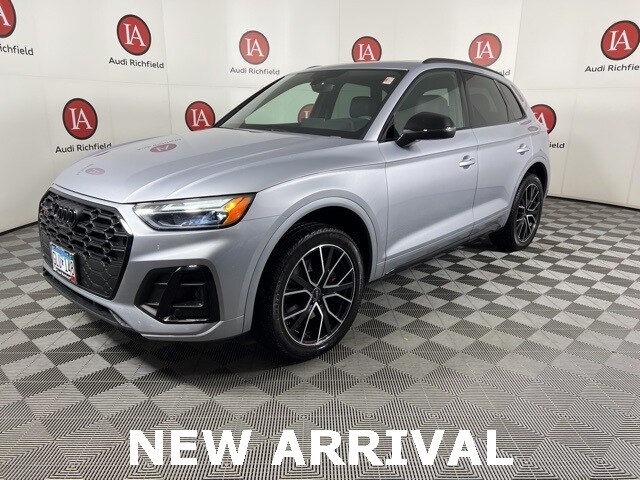 2022 Audi SQ5 Premium Plus photo 3