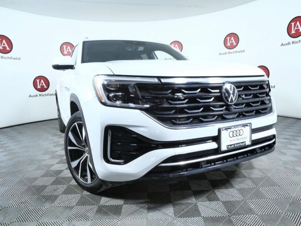 Used 2024 Volkswagen Atlas Cross Sport 2.0T SEL Premium R-Line SUV