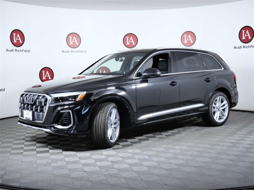New 2025 Audi Q7 55 Prestige SUV