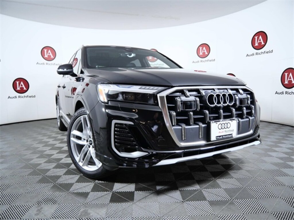 New 2025 Audi Q7 55 Prestige SUV