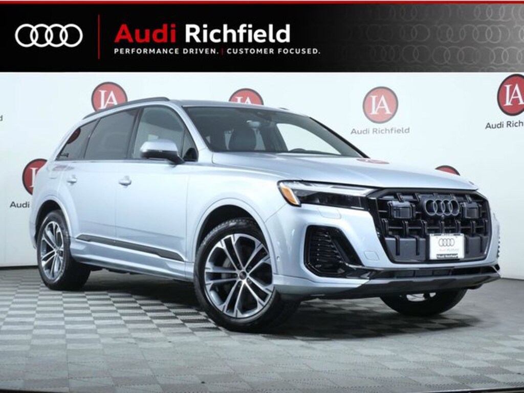 Used 2025 Audi Q7 45 Premium Plus SUV