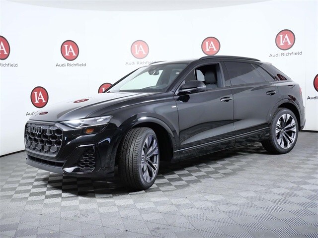 2026 Audi Q8 55 Prestige photo 3