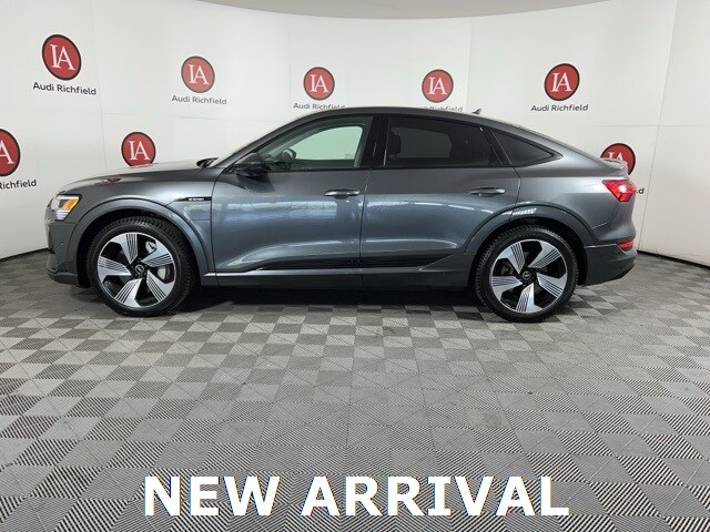 2021 Audi e-tron Sportback Prestige photo 3