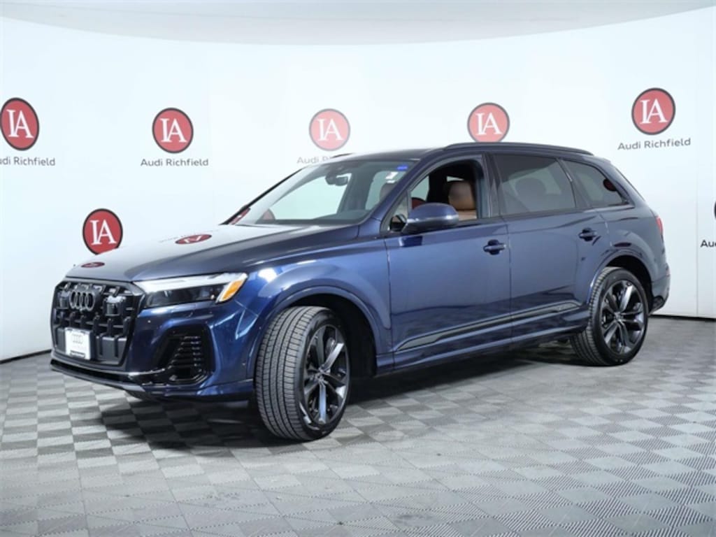 Used 2025 Audi Q7 55 Premium Plus SUV