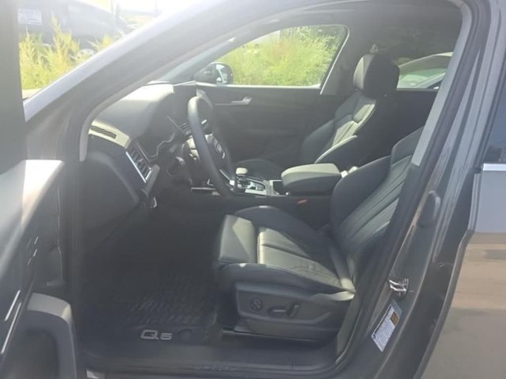 Used 2024 Audi Q5 e 55 Premium Plus SUV