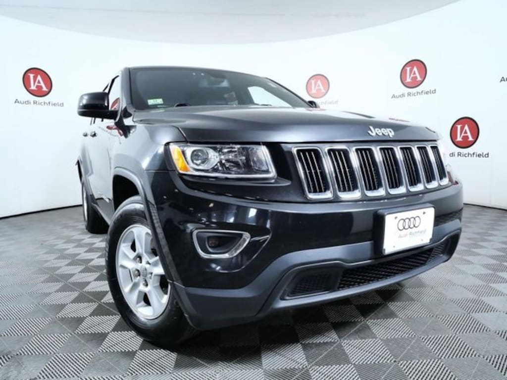 Used 2016 Jeep Grand Cherokee Laredo SUV