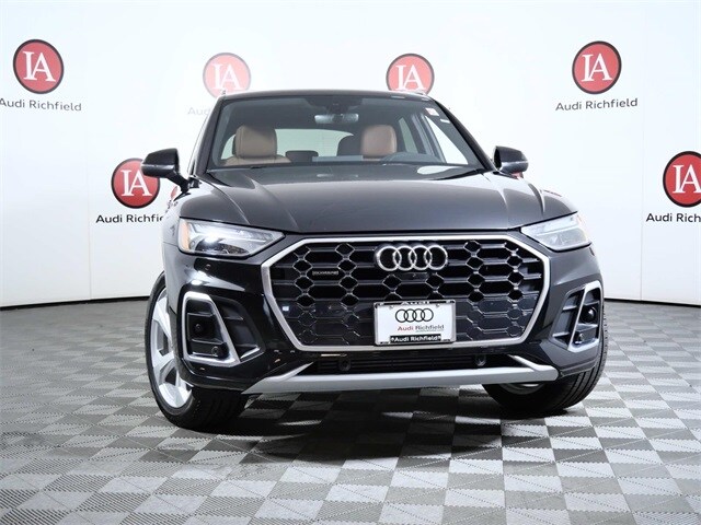 2024 Audi Q5 45 S line Premium photo 3