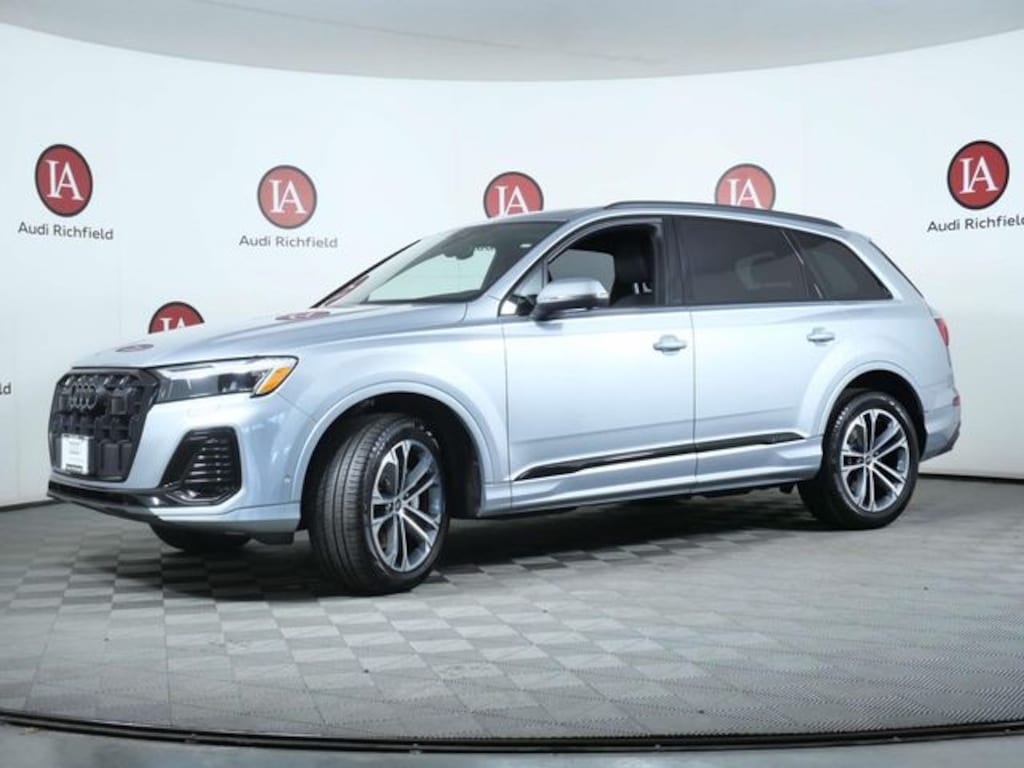 Used 2025 Audi Q7 45 Premium Plus SUV