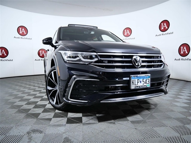 Used 2023 Volkswagen Tiguan SEL R-LINE with VIN 3VV4B7AXXPM059694 for sale in Richfield, MN