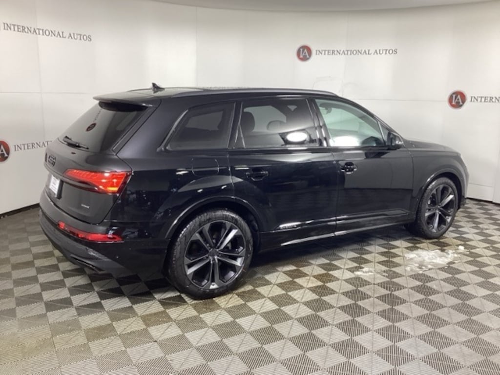 New 2026 Audi Q7 55 Premium Plus SUV