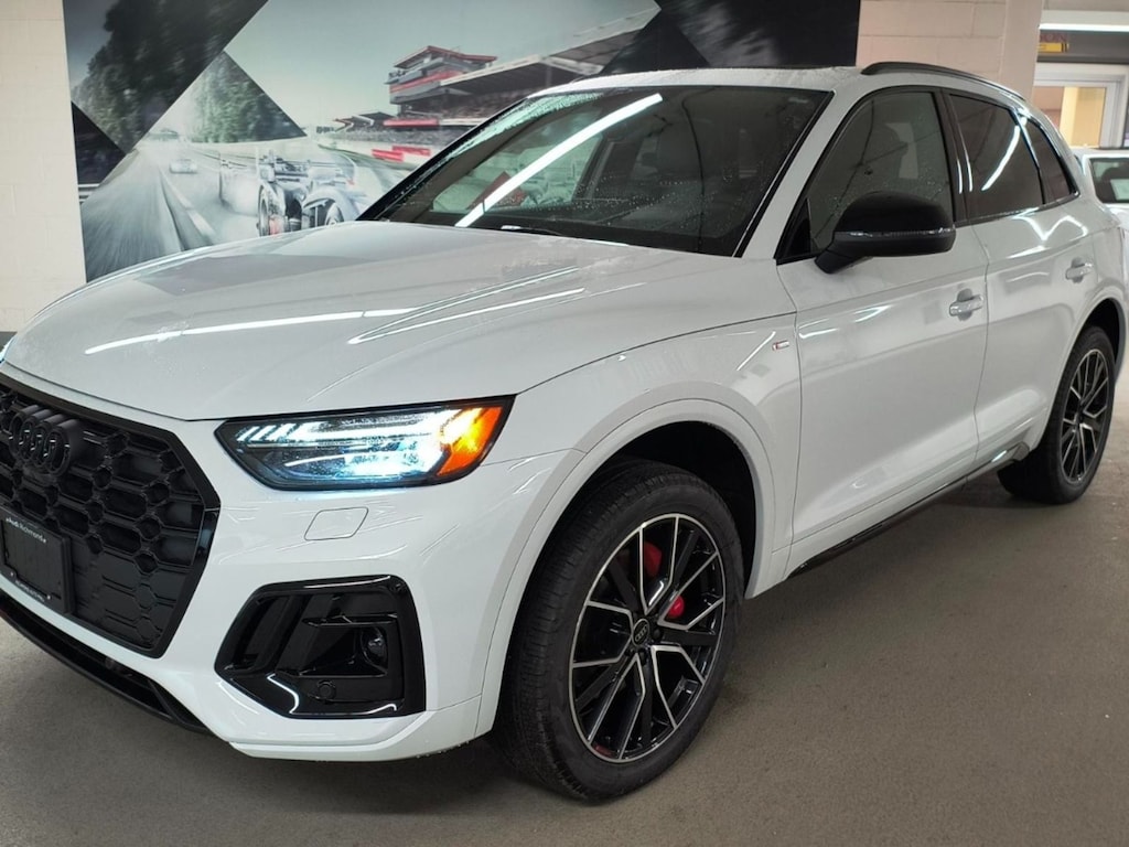 Certified 2025 Audi 45 Technik SUV