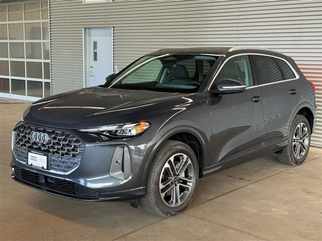 New 2025 Audi 2.0T SUV