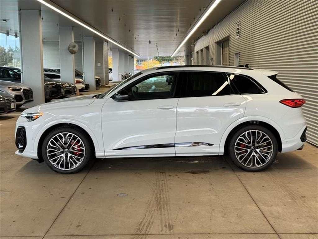 New 2025 Audi  3.0T Progressiv SUV